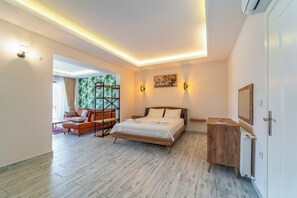 In-room safe, desk, blackout curtains, iron/ironing board - Nakas Suites (Fethiye)