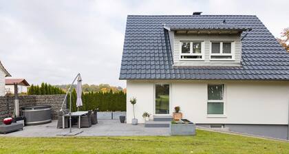 Apartment 'Helgas Horizon' mit privater Terrasse, WLAN und Hot Tube