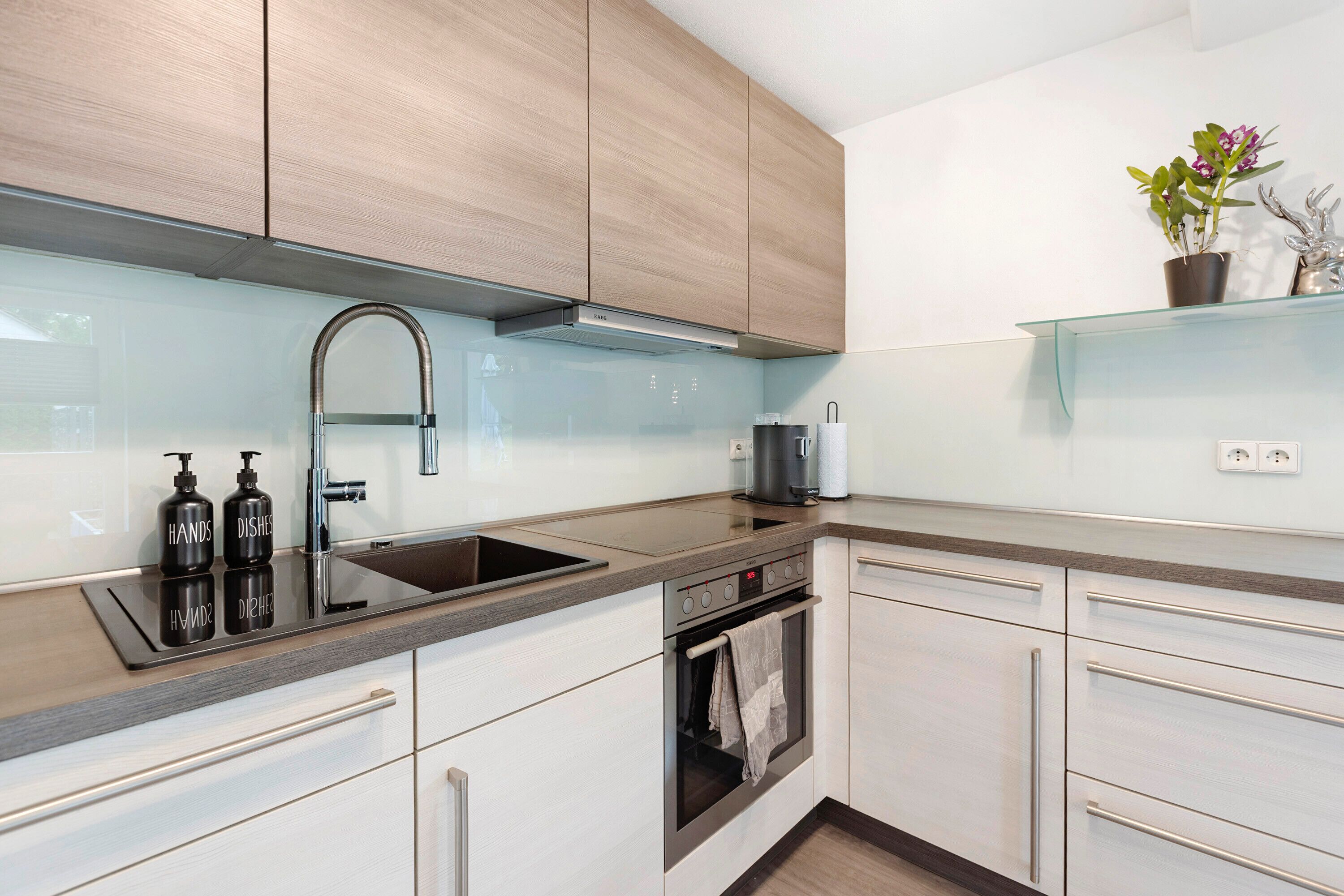 Kühlschrank, Ofen, Herdplatte, Geschirrspüler