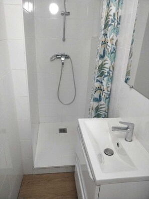 Pyyhkeet, vessapaperi