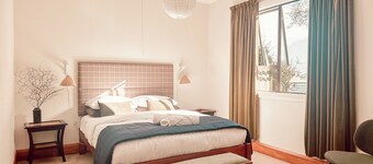 This house is a 2 bedroom(s), 1 bathrooms, located in Hokitika, West Coast.