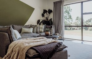 Televisio, työhuone