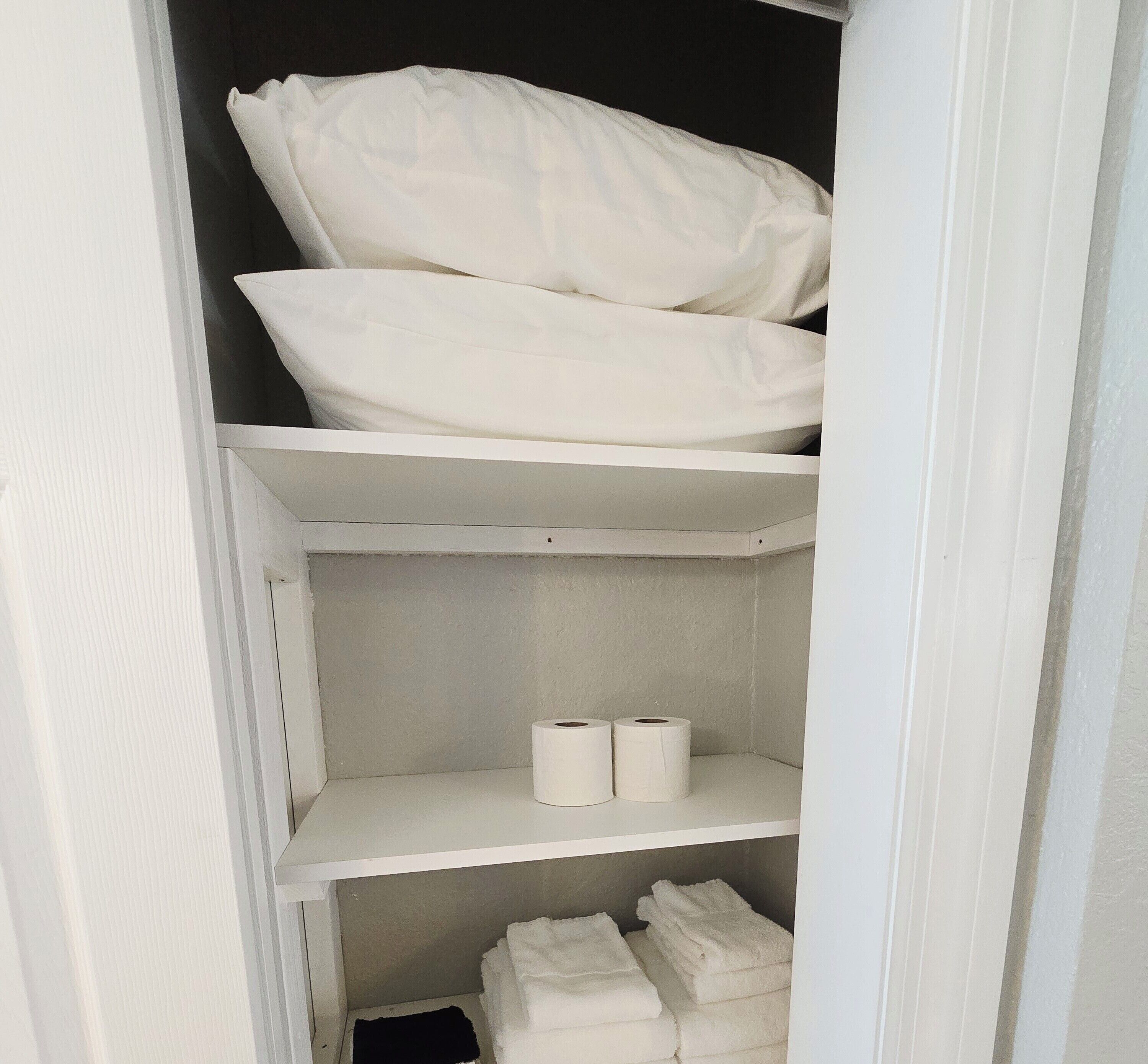 Iron/ironing board, free WiFi