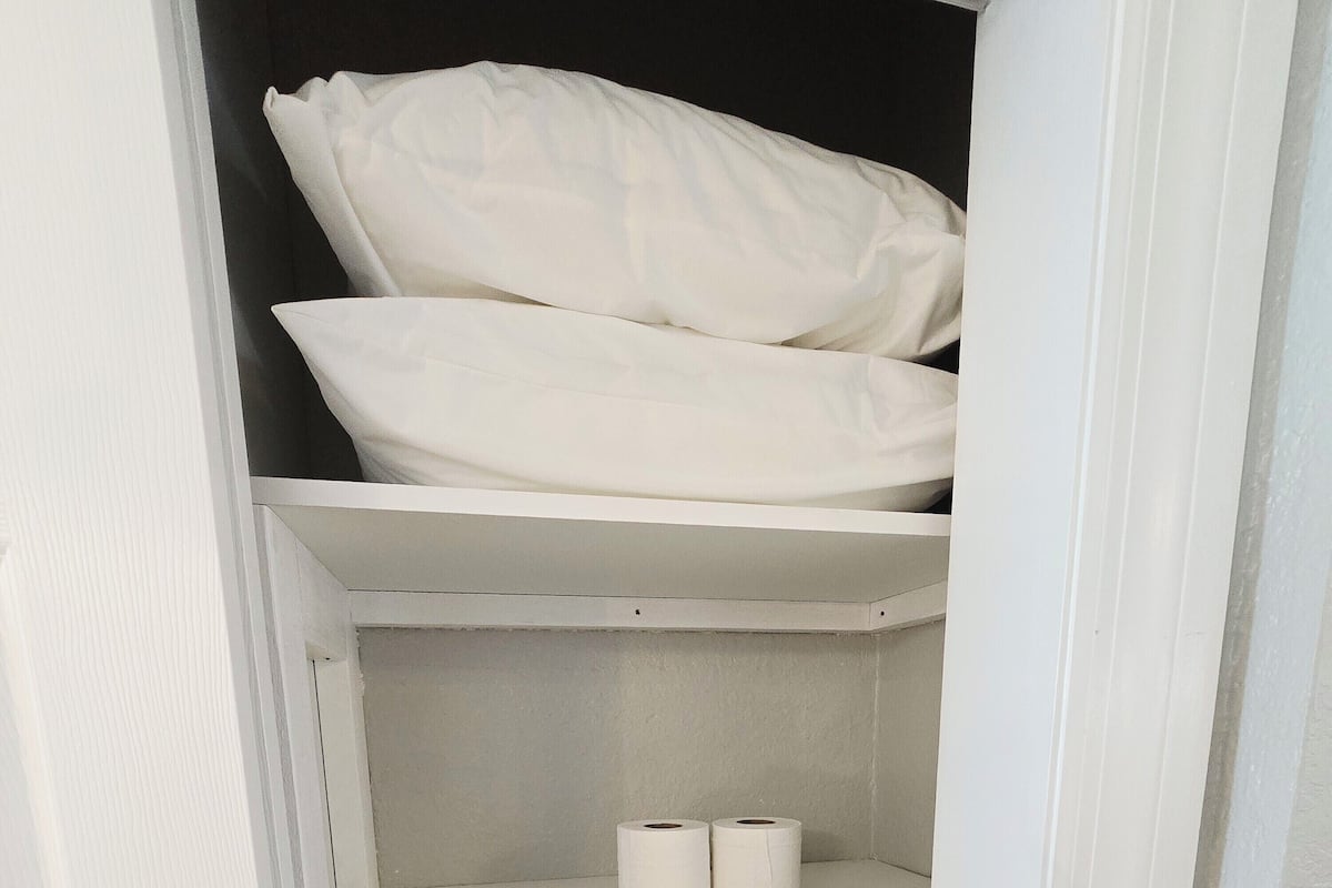 Iron/ironing board, free WiFi