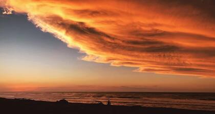 This bungalow is a 2 bedroom(s), 1 bathrooms, located in Hokitika, West Coast.