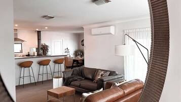 Älytelevisio, työhuone