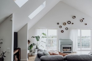 Smart-TV, Arbeitsbereiche, Computerbildschirme, Drucker