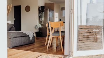 Smart-tv, kontor, datorskÀrmar och printers