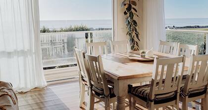 Sailor's Catch - Luxe Beachfront Baths & FirePit