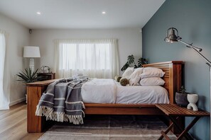 4 Schlafzimmer, Schreibtisch, Bügeleisen/Bügelbrett, kostenloses WLAN