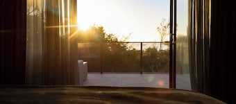 The Sundowner Beach Club