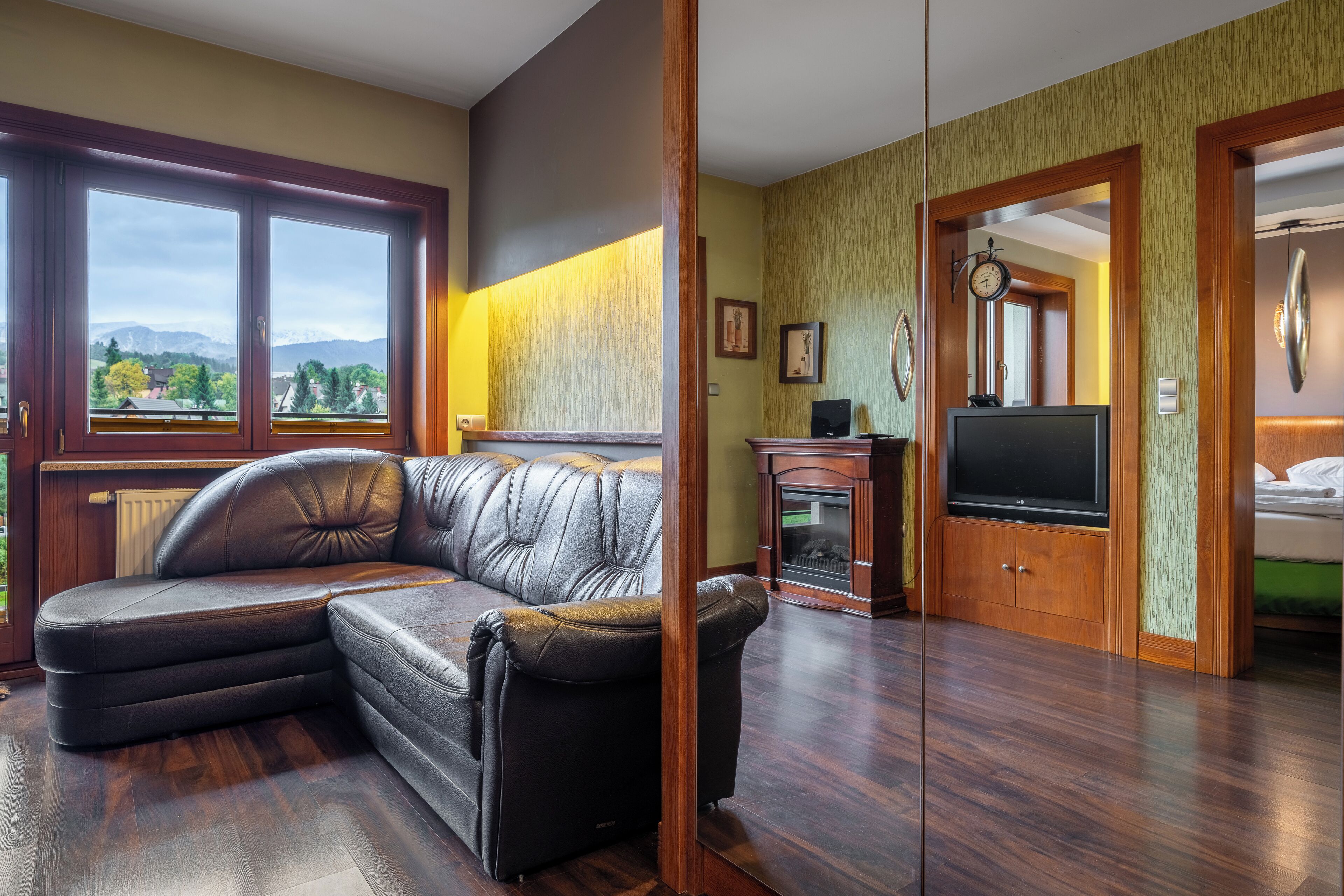 Apartment, Balkon, Bergblick | Wohnbereich