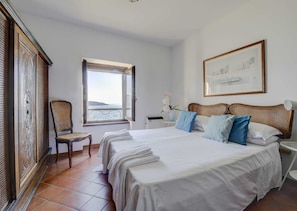 4 Schlafzimmer, Bügeleisen/Bügelbrett, kostenloses WLAN, Bettwäsche