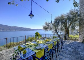 Outdoor dining - Lemon Garden Retreat - Villa Aura (Gargnano)