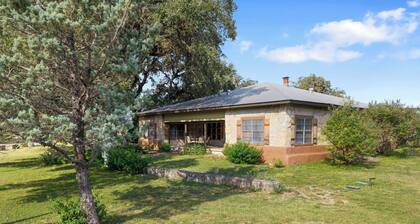 Big Oak@ FrioRiverVacationRentals