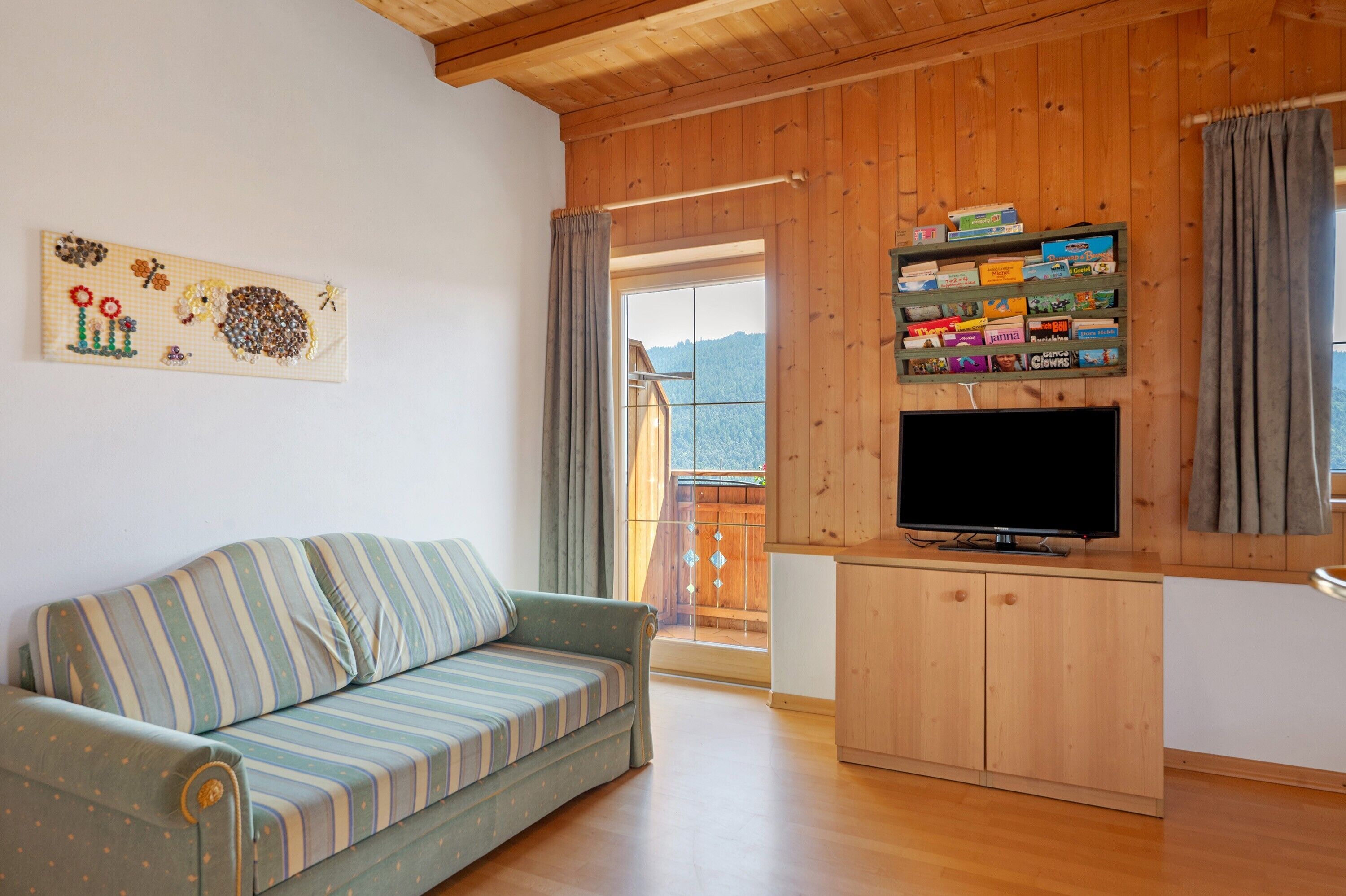Apartment 'Neu-schötzerhof Sommerwiese' With Mountain View, Shared Garden And Wi-fi - Lana