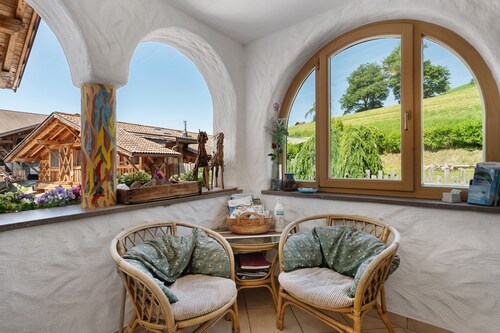 Apartment 'Neu-Schötzerhof Sommerwiese' with Mountain View, Shared Garden and Wi-Fi