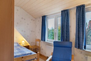 2 makuuhuonetta, silitysrauta/-lauta, Wi-Fi, vuodevaatteet