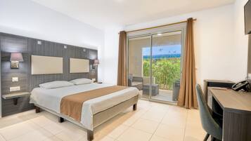 Quarto casal clássico | Frigobar, cofres nos quartos, cortinas blackout, Wi-Fi de cortesia