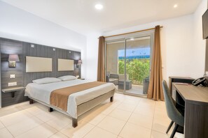 Quarto casal clássico | Frigobar, cofres nos quartos, cortinas blackout, Wi-Fi de cortesia