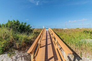 Imagen sin descripción, 2 de 48, botón