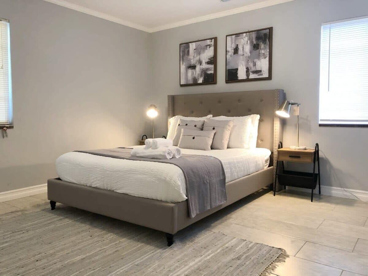 Casa (2 Bedrooms) | 2 habitaciones, tabla de planchar con plancha y ropa de cama 