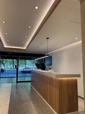 Apartment, 1 Bedroom, Accessible, City View | Lobby