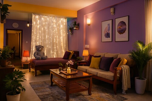 Charming 2-bedroom apartment in delightful Kolkata with single room AC