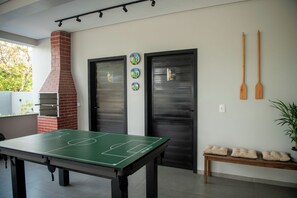 Apartment, Smoking