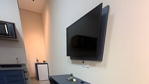 Studio Standar | Interior