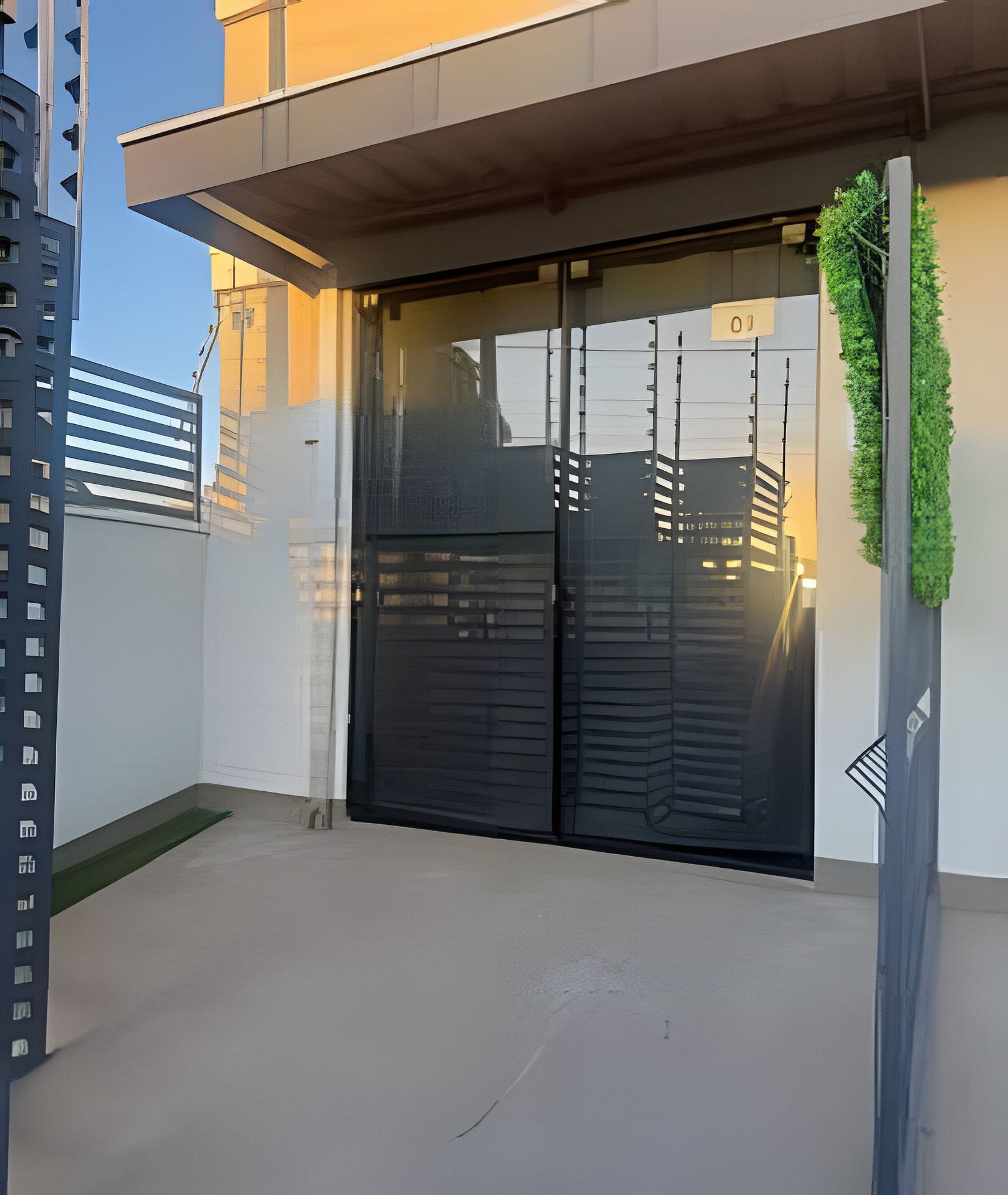 Standard Studio | Exterior detail