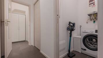 Apartment, 1 Bedroom | Bathroom