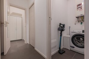 Apartment, 1 Bedroom | Bathroom