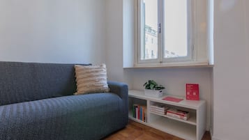 Apartment, 1 Bedroom | Living area