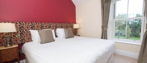 9 makuuhuonetta, silitysrauta/-lauta, Wi-Fi, vuodevaatteet