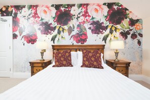 9 Schlafzimmer, Bügeleisen/Bügelbrett, WLAN, Bettwäsche