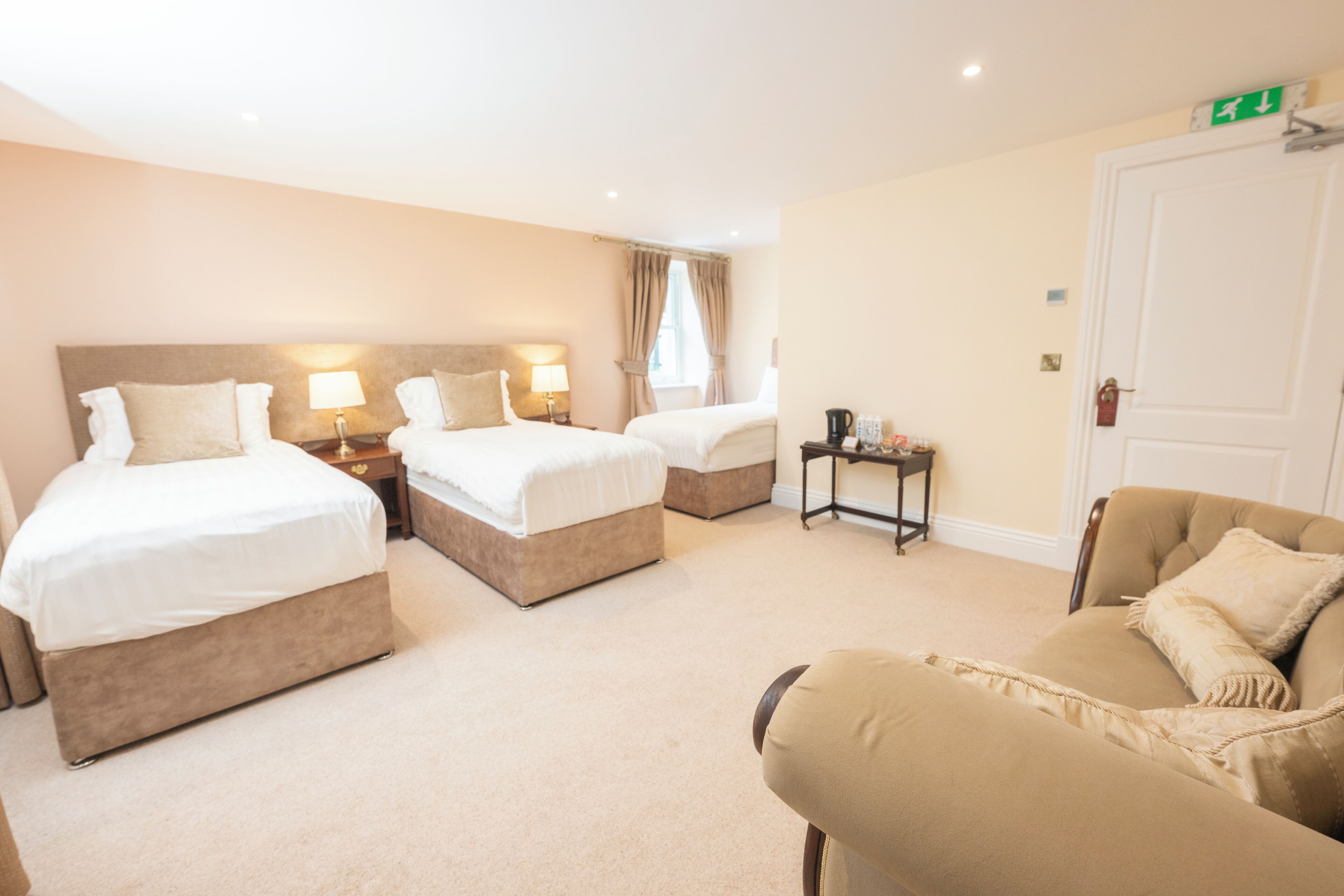 9 bedrooms, iron/ironing board, WiFi, bed sheets