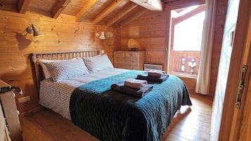 5 Schlafzimmer, Bügeleisen/Bügelbrett, kostenloses WLAN, Bettwäsche