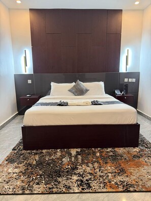 Superior Single Room, City View