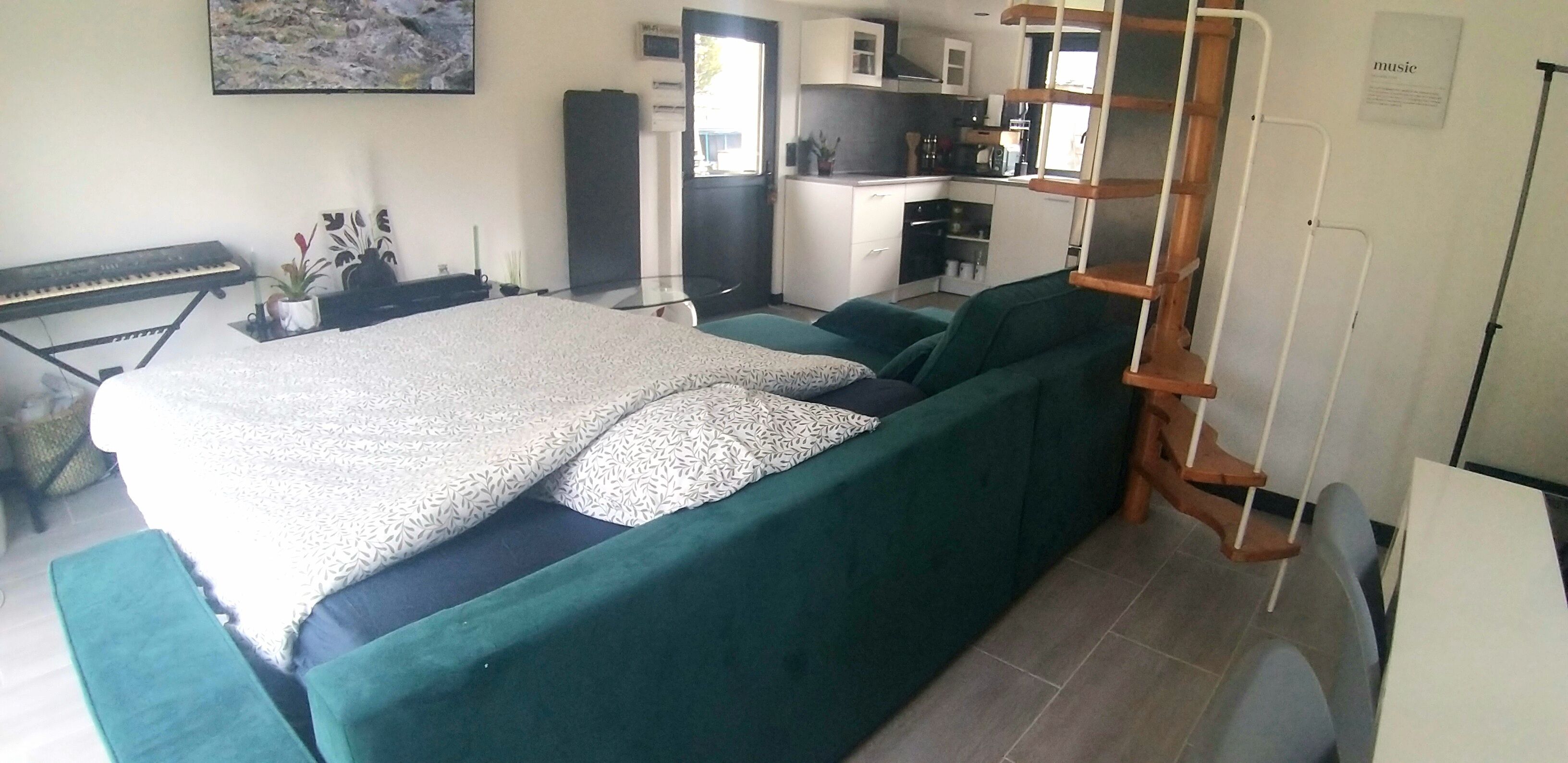1 bedroom, iron/ironing board, free WiFi, bed sheets