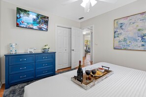 3 soverom, strykejern/-brett, wi-fi og sengetøy