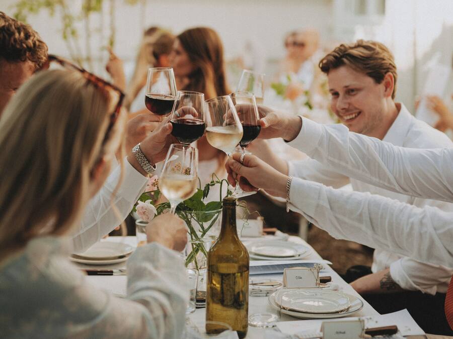 Se sirven desayunos, almuerzos y cenas; cocina italiana