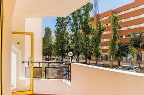 Property grounds - Kojima Coral Apartment, Praia da Rocha, Portimao (Portimão)