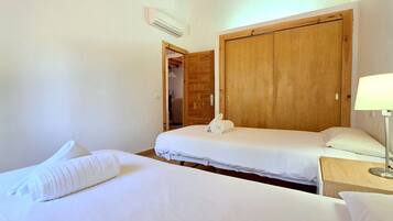 3 chambres, draps fournis