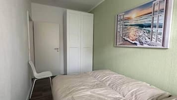 1 Schlafzimmer, Reisekinderbett, kostenloses WLAN, Bettwäsche