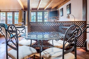 تناول الطعام