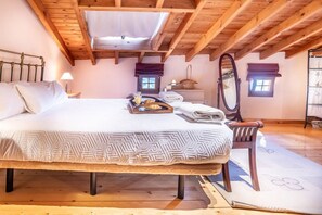 Iron/ironing board, bed sheets - Cozy Village Retreat (Sales)