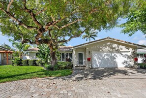 Exterior - Siena villa waterfront (Pompano Beach)