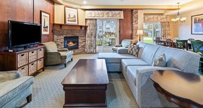 Charming Family Retreat | 10 Mins to Blue Mountain