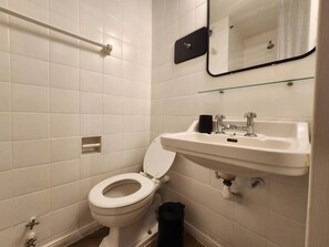 Towels, soap, toilet paper - Elegant and bright studio in Recoleta - premium location (Buenos Aires)